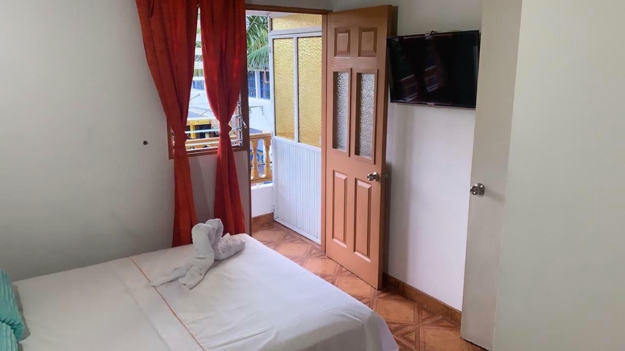 Hospedaje 3 Esquinas Guatapé Eksteriør billede